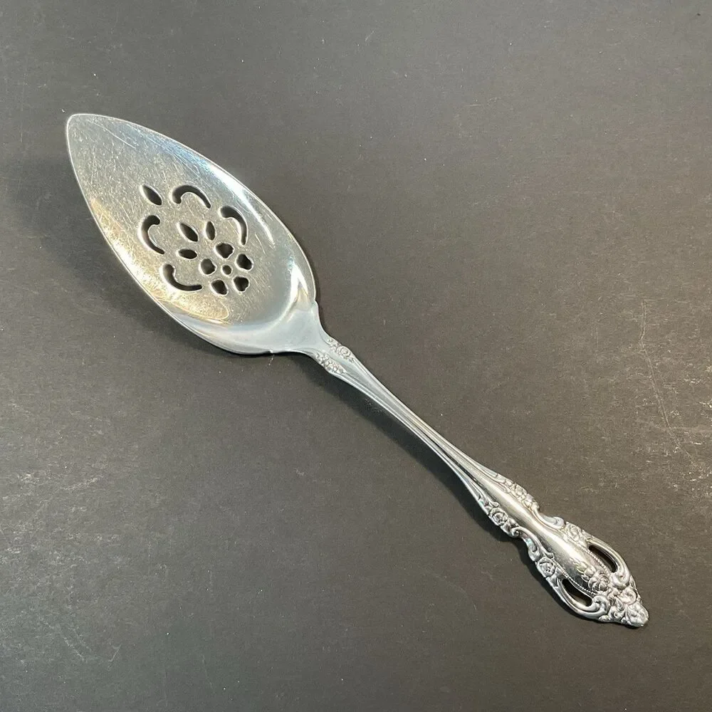 Oneida BRAHMS Pierced Cake Pie Server Stainless Serving Flatware Silverware